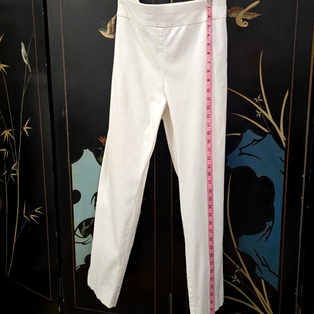 2/$30 Chicos So Slimming Women's White Pull Up Ankle‎ Cropped Pants Size 2.5 - Picture 4 of 10